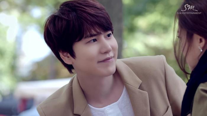 어이없는 규현 신곡 뮤직비디오 캡처 | 인스티즈