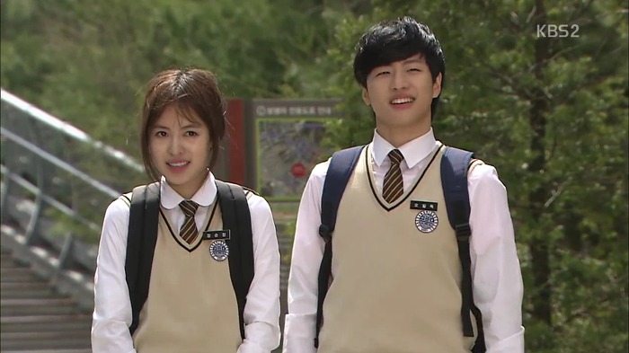 어렸을때부터 허물없이 지낸 소꿉친구가 있는 사람이랑 사귄다는것.jpg | 인스티즈