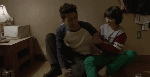 [응답하라1994] 현실에선 쓰레기도 칠봉이도 아니고 해태랑 썸타기 마련이쟈나.JPG | 인스티즈