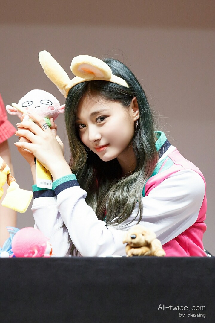 토요일이라서 쯔위 | 인스티즈