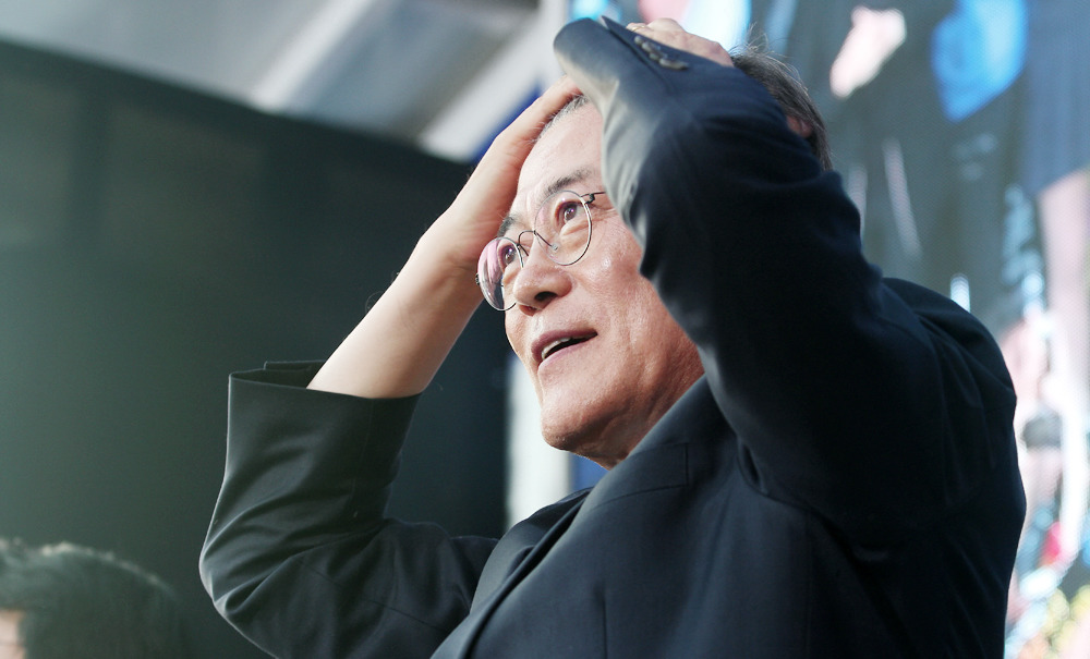 [문재인] 신촌에서 찍은 잘생긴 이니라오 | 인스티즈