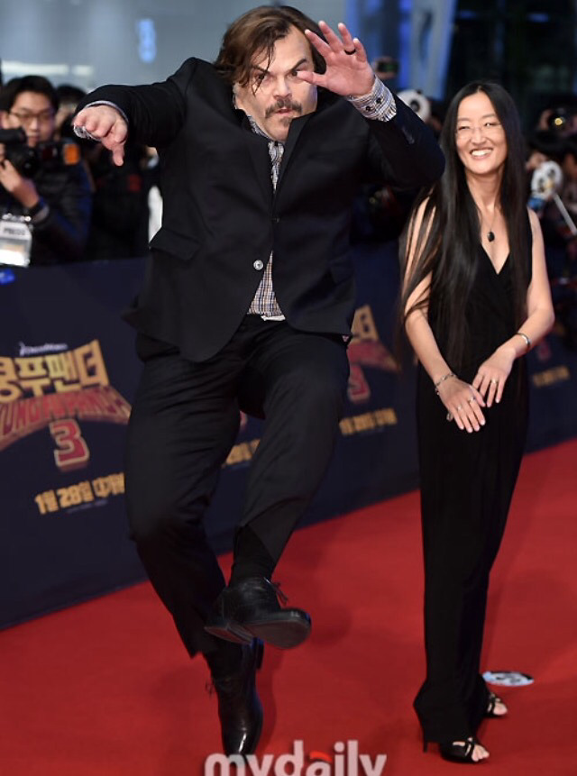 오늘자 잭블랙 레드카펫 | 인스티즈