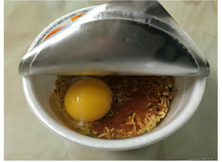호불호 갈리는 컵라면 먹는 법 | 인스티즈