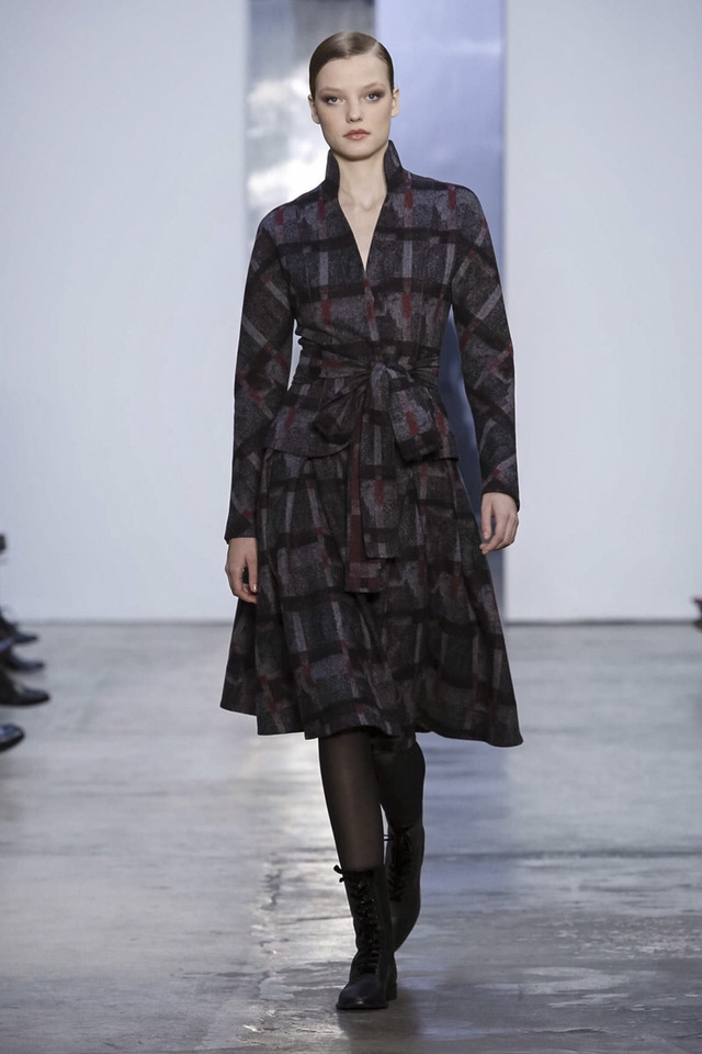 2017 F/W Carolina Herrera 컬렉션 (배윤영) | 인스티즈