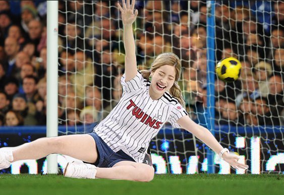 합성짤의 신들에게 축복으로 다가온 여자 아이돌 | 인스티즈