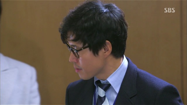 [별에서온그대] 신입사원 군기 잡았다가 잣된 유준상.jpgif | 인스티즈