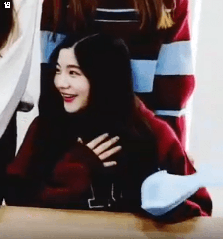 사람들을 즐겁게 해주는 걸 좋아하는 여자 아이돌.gif | 인스티즈