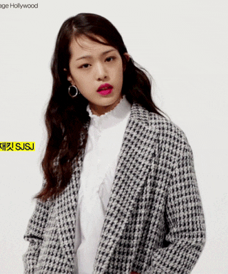 SNS에서 설리, 블랙핑크 제니 닮은걸로 화제모은 2001년생 모델 | 인스티즈