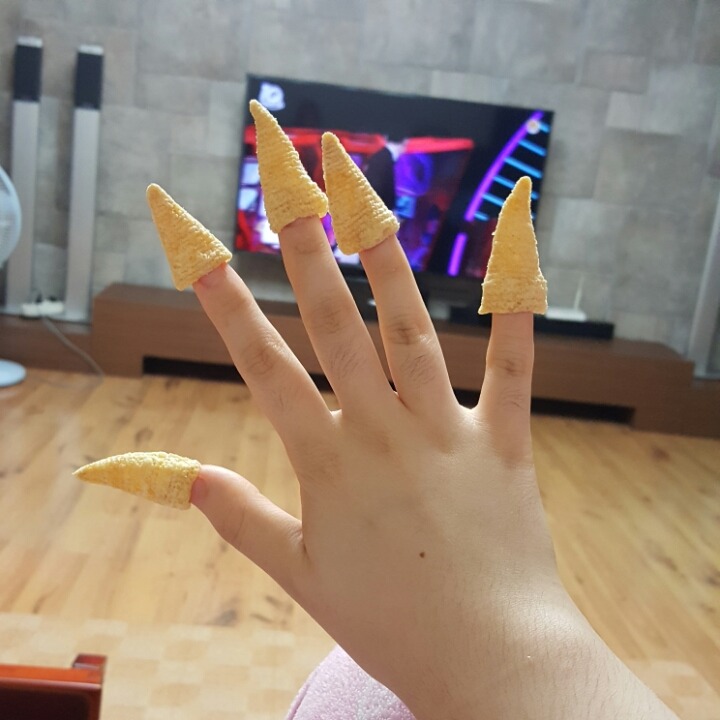 네일함 이미지