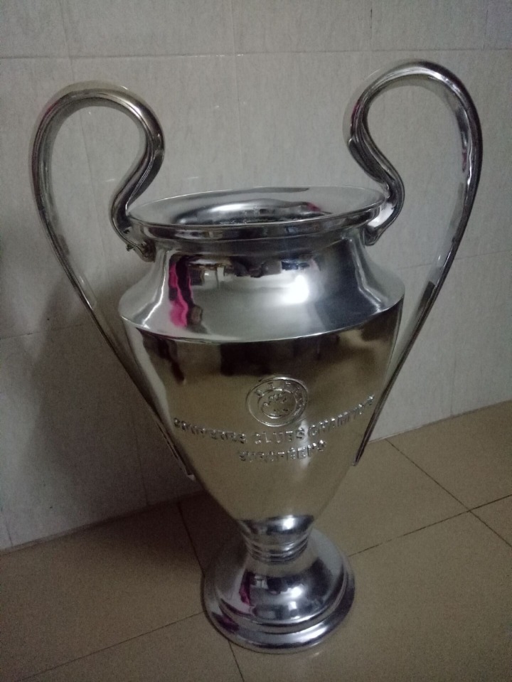 정장입고 에펨하는 사람들의 필수품.jpg | 인스티즈