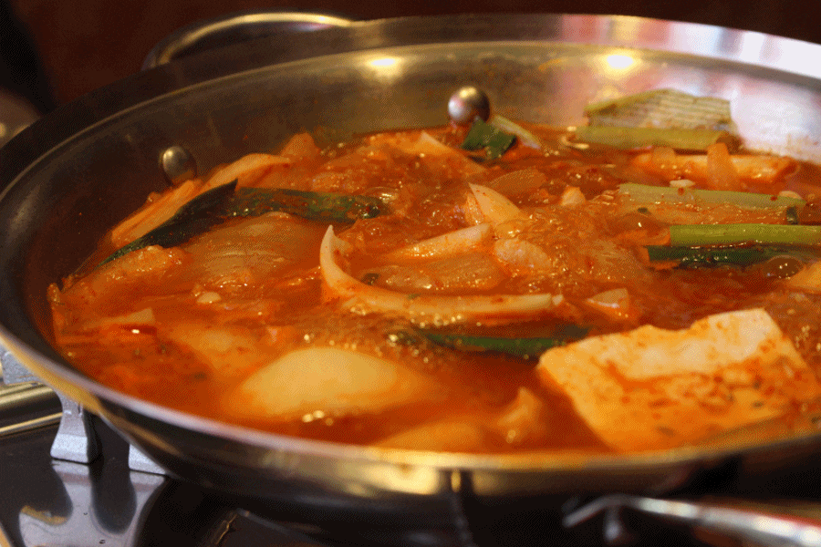 아침점심저녁야식 돼지고기 김치찌개 움짤 gif | 인스티즈