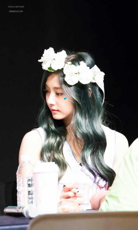 [트와이스] 오늘 생일이라는 쯔위 레전드사진 모음 | 인스티즈