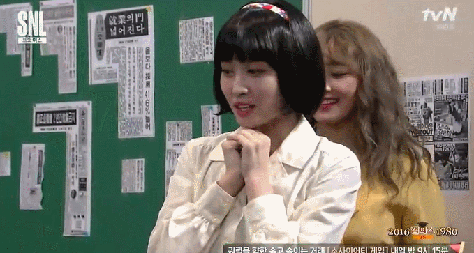 [트와이스] 흑발 모모 짤 | 인스티즈