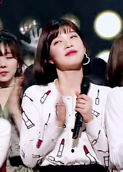 오늘자 레드벨벳 조이.gif | 인스티즈