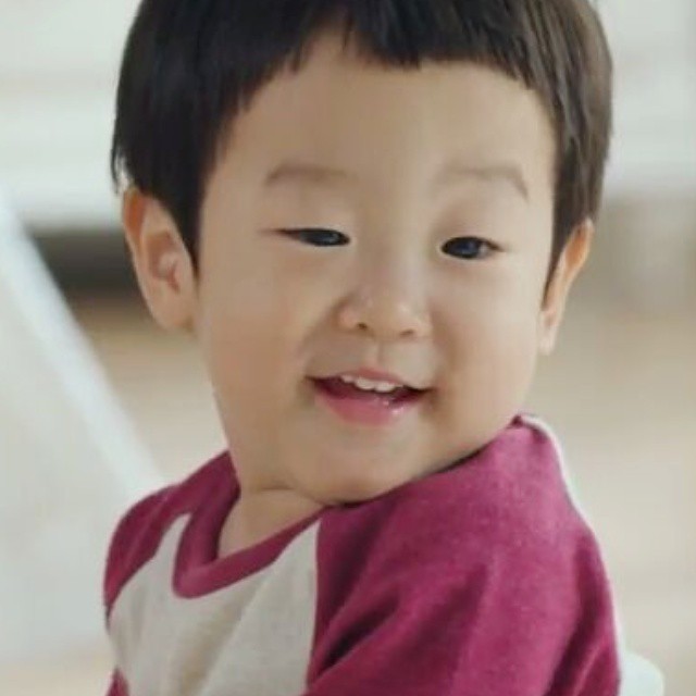  웃을 때 더 예쁘고 사랑스러운 서준이 | 인스티즈