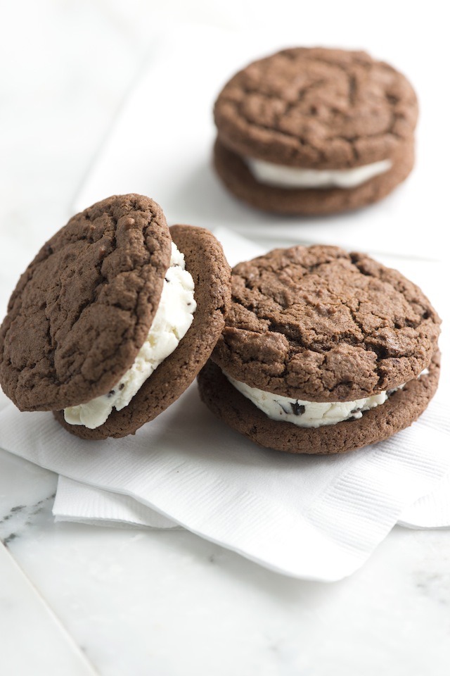 사실 아래 쿠키들보다 더 극도의 달콤함을 자랑하는 샌드위치 형태의 쿠키 | 인스티즈