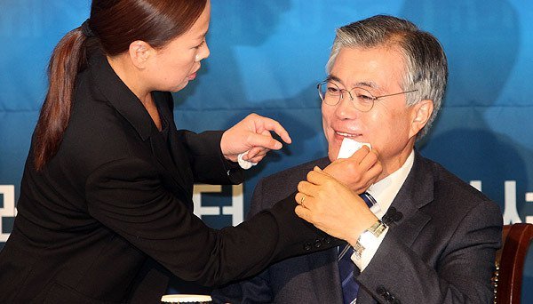 메이크업받는 대통령님.jpg | 인스티즈