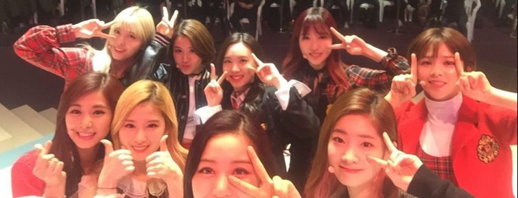 [트와이스] 트둥이들 셀카봉 단체샷 | 인스티즈