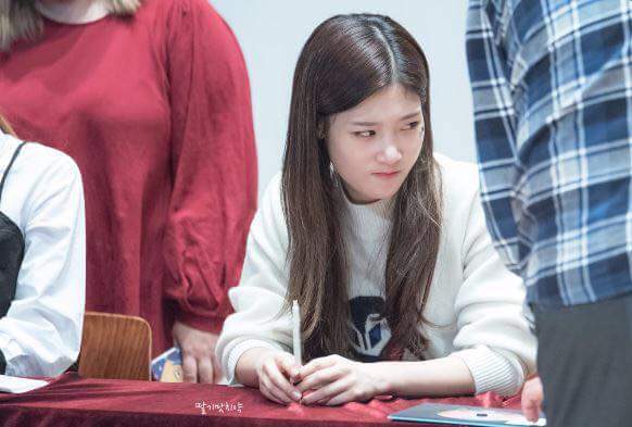 아이오아이 신인상 기념 핵미모 | 인스티즈