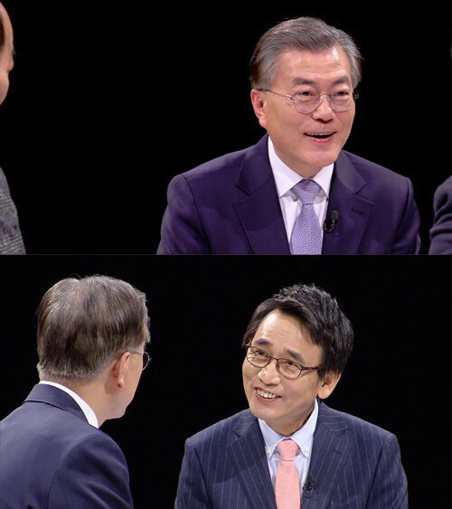 눈으로 사람 영입하는 문재인.jpg | 인스티즈