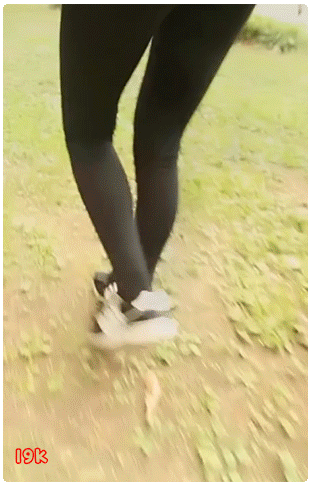 스트레칭하는 아옳이 김민영.gif | 인스티즈