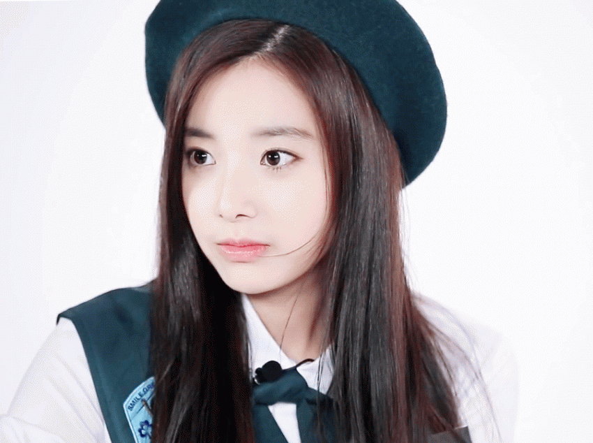 이마에서 코까지 이어지는 라인이 대박인 걸그룹멤버 | 인스티즈