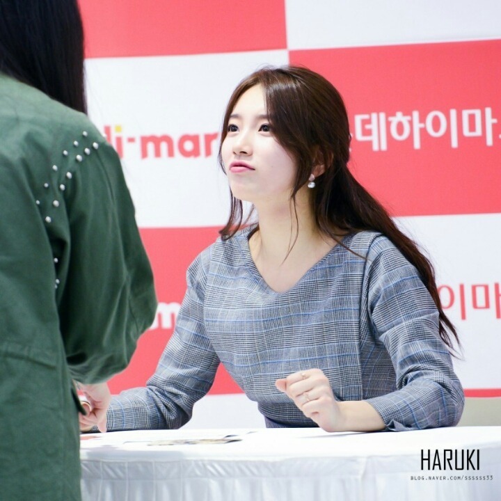 청순한 반묶음 수지.JPGIF | 인스티즈
