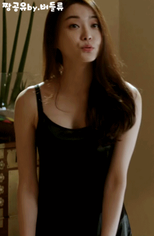 옷입으면서 얘기하는 처자 | 인스티즈