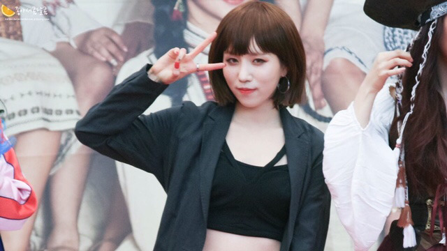 [러블리즈] 더블 1955버거 먹고 와서 명은이 | 인스티즈