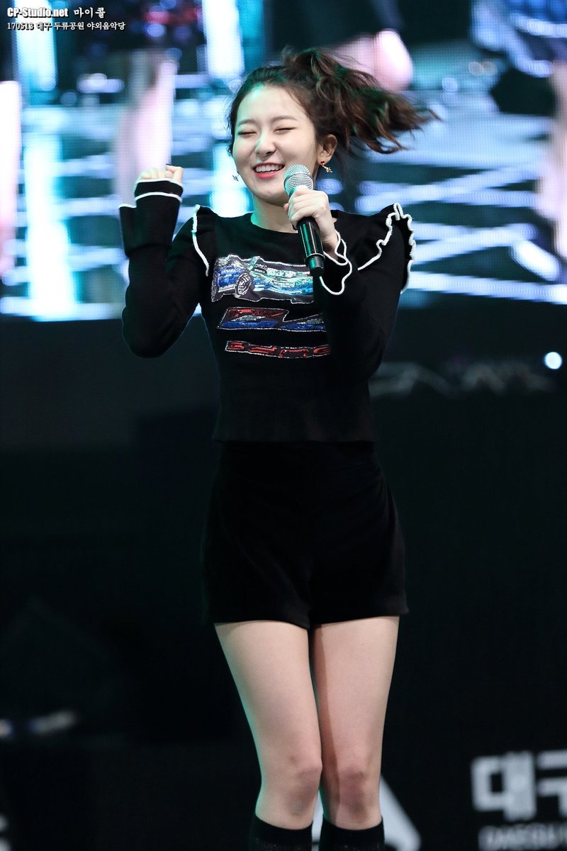 [레드벨벳] 바람에 바둥거리는 슬기.gif | 인스티즈