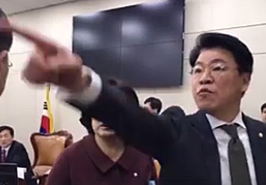 삿대질하는 정치인들.jpg | 인스티즈