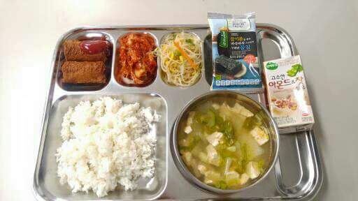 육군과 비교되는 흔한 의경짬밥.jpg | 인스티즈