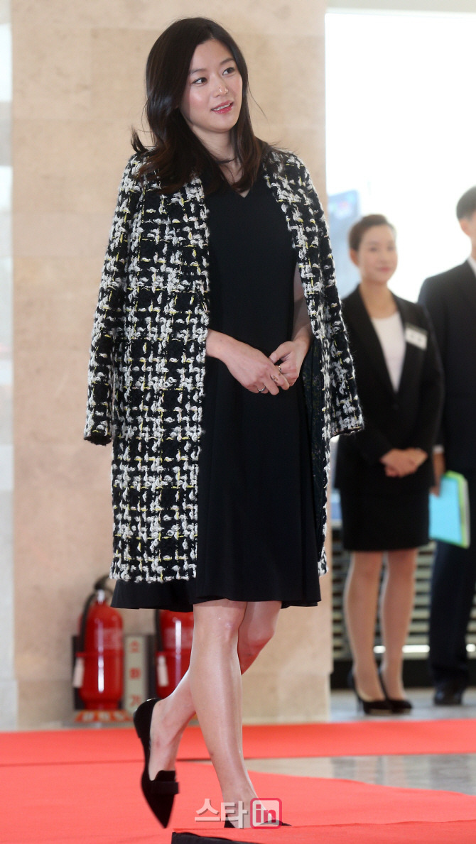오늘자 전지현.jpg | 인스티즈