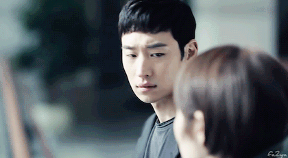 [시그널] 여자주인공 김혜수를 챙기는 모습이 현실 박해영 돋는 이제훈 | 인스티즈