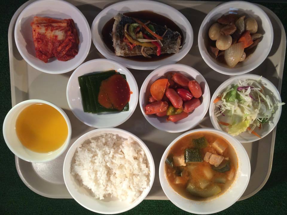 어느 직장인의 회사 점심 식단 | 인스티즈