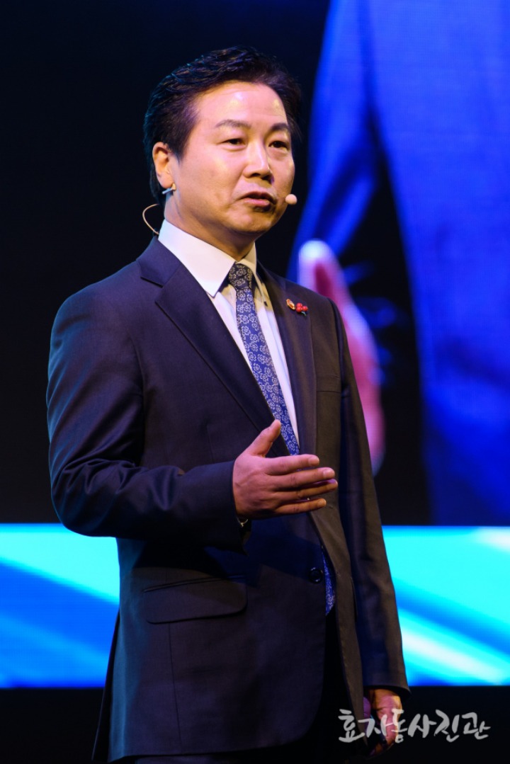 오늘자 문재인 대통령 | 인스티즈