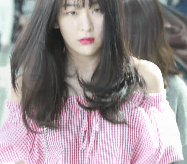 [레드벨벳] 아련아련한 느낌의 공항 슬기 | 인스티즈