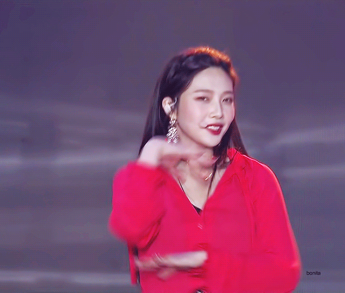 오늘자 골든디스크 조이.jpgif | 인스티즈