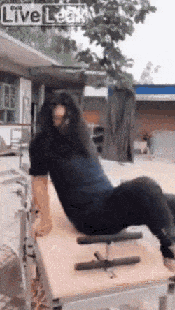 손하나 안움직이고 머리 감겨주는 기계 발명 | 인스티즈