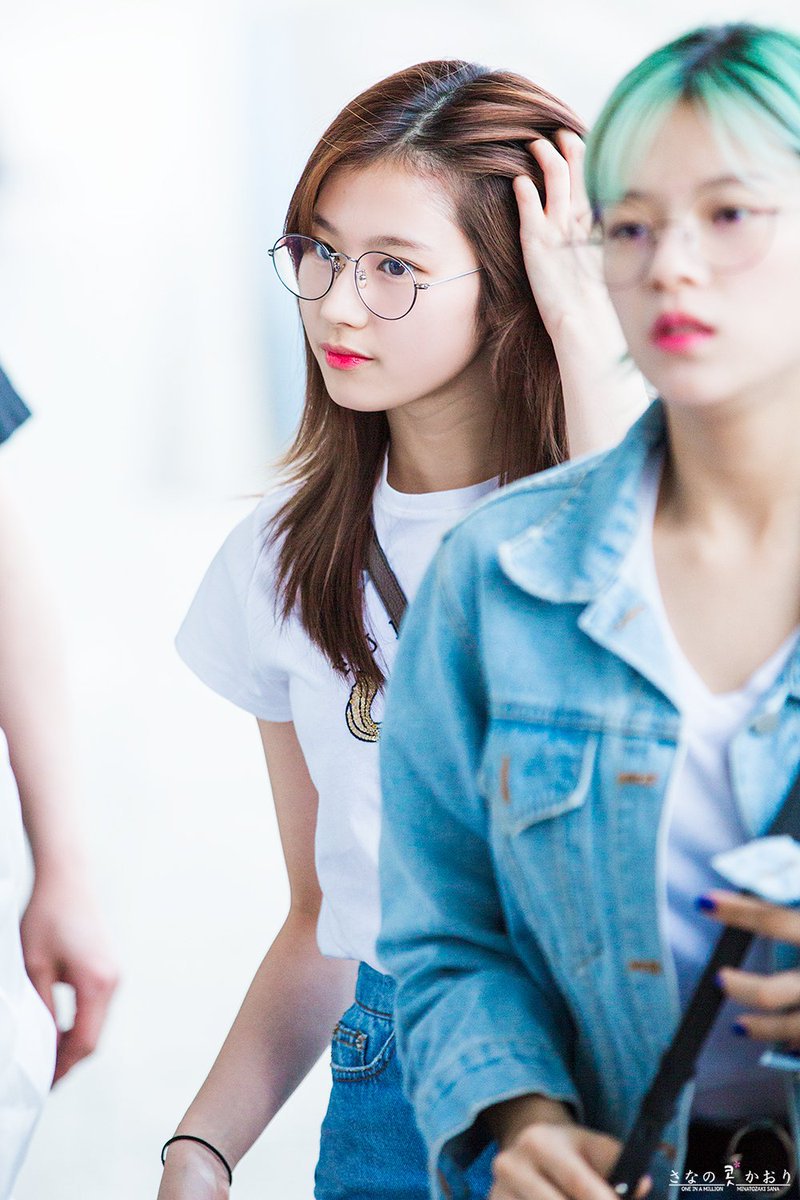 어쩜 이렇게 이쁠까싶은 트와이스 사나.jpg | 인스티즈