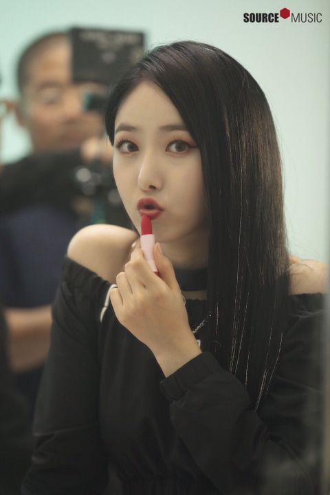 여자친구 신비 wow thing 뮤비 촬영 비하인드 포토 (데이터) | 인스티즈