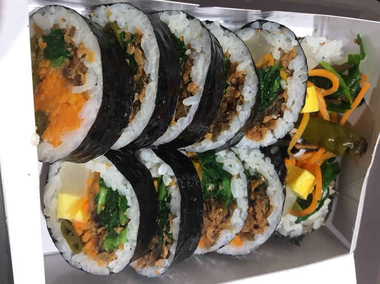 30년간 대박을 이어온 유부 김밥.JPG | 인스티즈