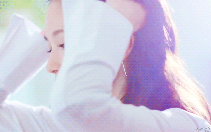 아침준비하려고 머리묶는 트와이스 미나.gif | 인스티즈