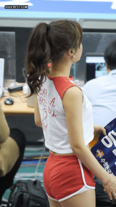 돌핀팬츠 입은 치어리더 (김맑음) .gif | 인스티즈