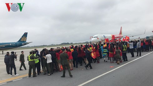 U23 대표팀을 맞은 베트남 모습 | 인스티즈