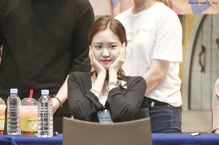 [에이핑크] 날이 점차 개기 시작해서 나은이 | 인스티즈