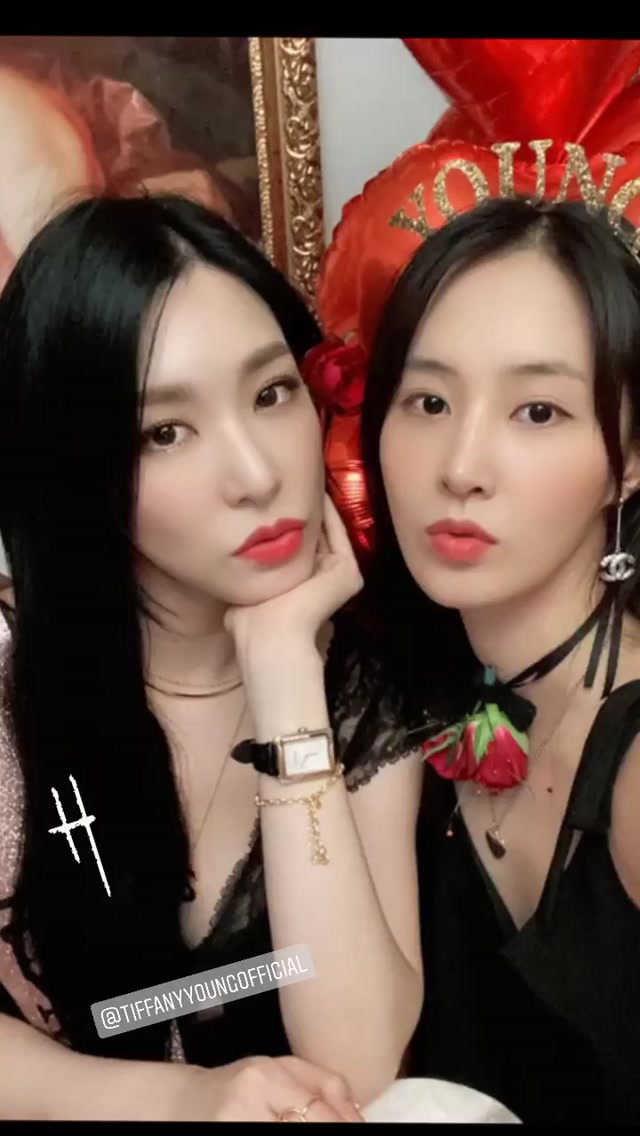 9995E24A5F26EFBA1EB892