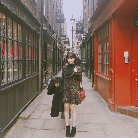 영국에 도착한 아리 | 인스티즈