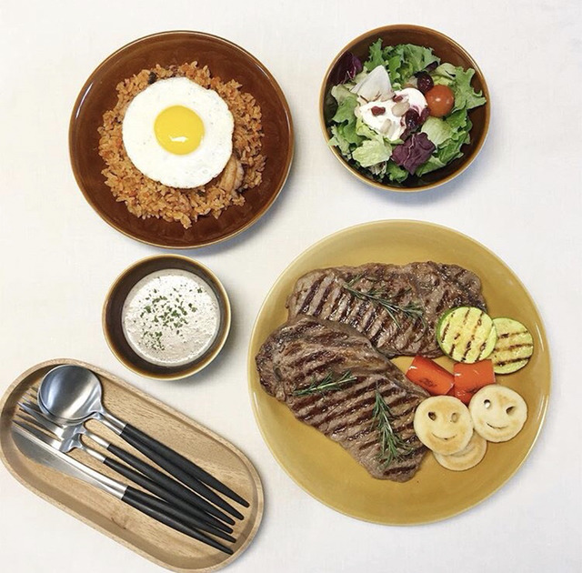 집밥 먹기 위해서라도 칼귀가 할 수 밖에 없는 흔한 아내분의 밥상 | 인스티즈