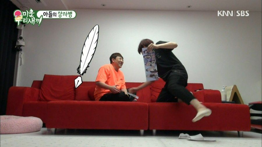 아이돌 최고 권위자 김희철 | 인스티즈